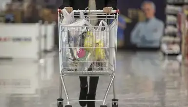 Marketlerde Fiyatlar Tırmanıyor: Patlıcan Rekor Kırdı!