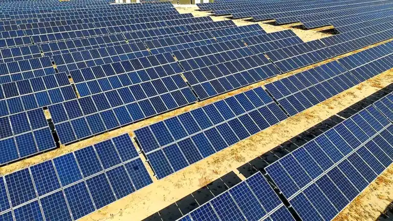 Türkiye's Güneş Enerjisi Gücü 20 Bin Megavatı Geçti! Türkiye's Güneş Enerjisi Gücü 20 Bin Megavatı Geçti!